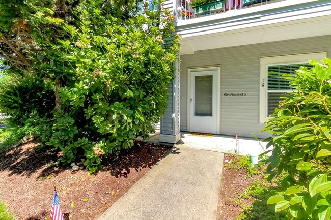 property at 1720 Spencer Ct