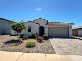 2055 E Brooklyn Dr in Casa Grande, AZ - Building Photo