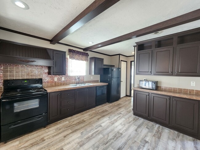 property at 20301 Perrilloux Rd