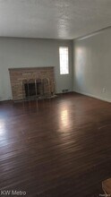 8272 Outer Dr E in Detroit, MI - Building Photo - Building Photo