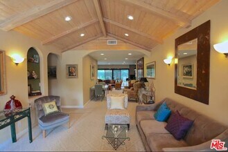 4930 Garden Grove Ave in Los Angeles, CA - Building Photo - Building Photo