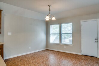 8712 Shuteye Peak in Helotes, TX - Building Photo - Building Photo