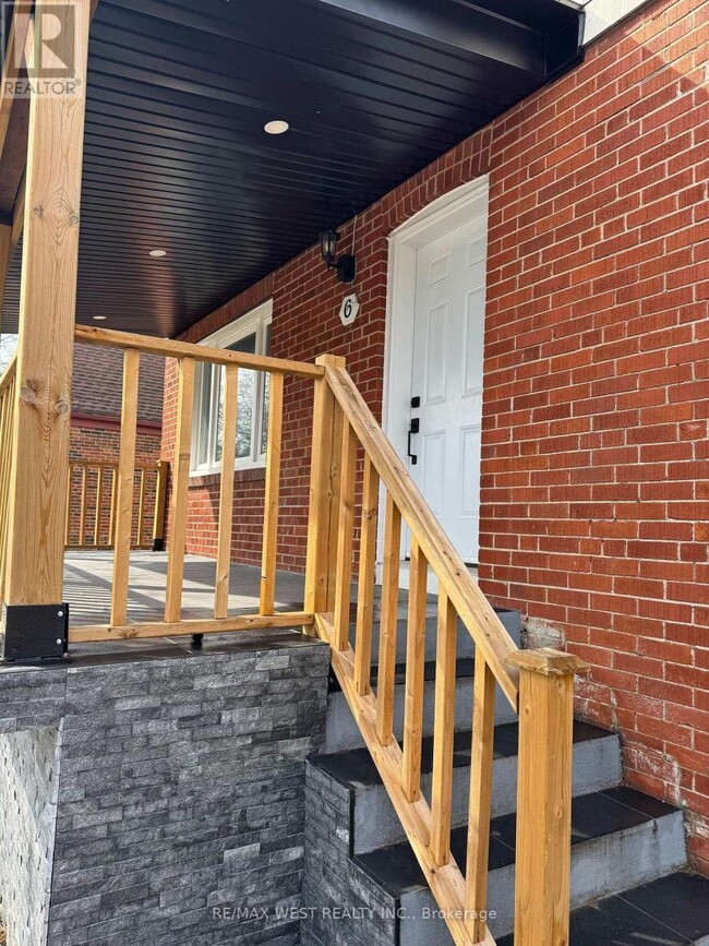 6 Valerie Rd in Toronto, ON - Building Photo - Building Photo