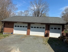 6170 Vienna Dozier Rd in Tobaccoville, NC - Building Photo - Building Photo