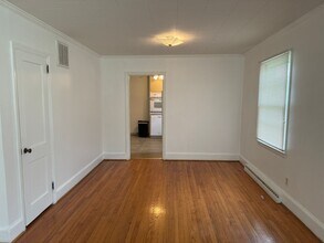 1020 W Catawba Ave in Mount Holly, NC - Building Photo - Building Photo