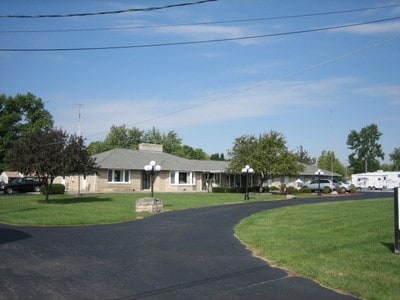 3589 N State Road 9 in Anderson, IN - Foto de edificio - Building Photo
