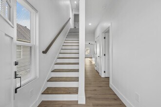 214 E Morelia Ave in Knoxville, TN - Building Photo - Building Photo