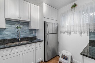 2855 Garden Dr S in Lake Worth Beach, FL - Building Photo - Building Photo