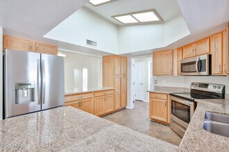 7539 W Sequoia Dr in Glendale, AZ - Building Photo - Building Photo