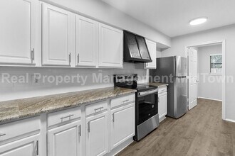 2801 Meadowview Dr in Arlington, TX - Building Photo - Building Photo