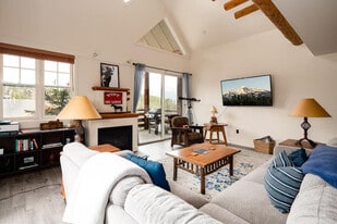 17 Saddle Ridge Rd in Big Sky, MT - Building Photo