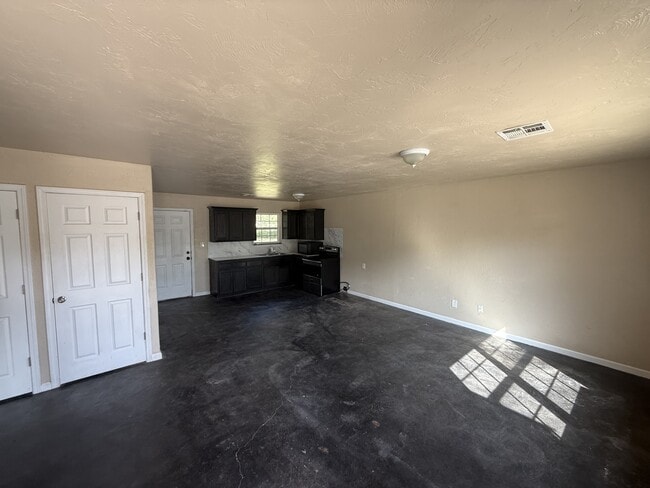 408 W 7th St in Ada, OK - Building Photo - Building Photo