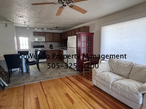301 W Apache St in Farmington, NM - Building Photo - Building Photo
