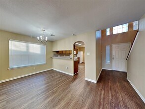 3906 E Lindbergh Ct in Baytown, TX - Building Photo - Building Photo