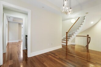 7 Oxford Landing in Weehawken, NJ - Building Photo - Building Photo