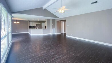 9619 Sharpcrest St in Houston, TX - Building Photo - Building Photo