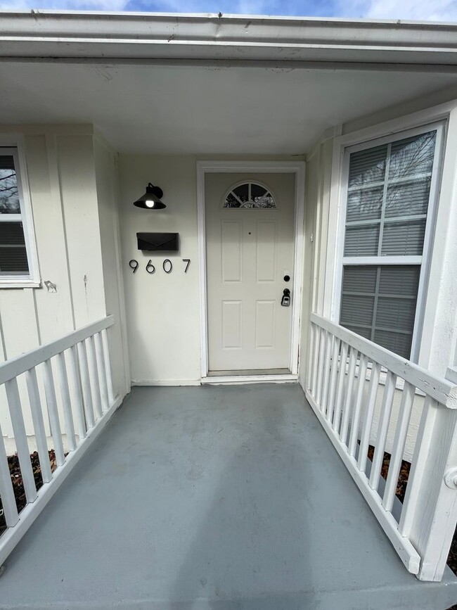9607 Belmont Ave in Kansas City, MO - Building Photo - Building Photo