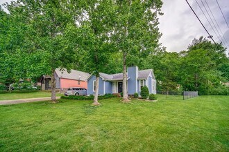 921 Fitzpatrick Rd in Nashville, TN - Building Photo - Building Photo