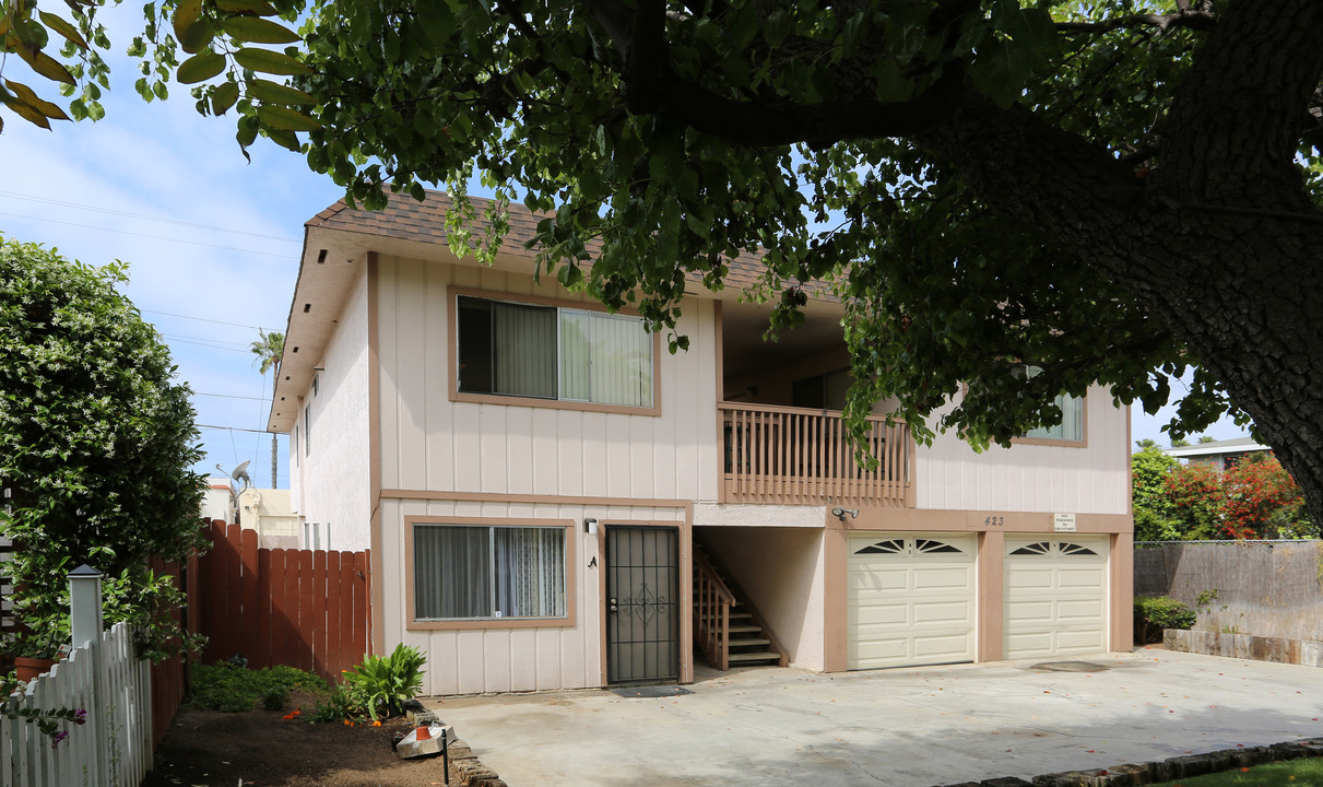 423 S Freeman St in Oceanside, CA - Building Photo