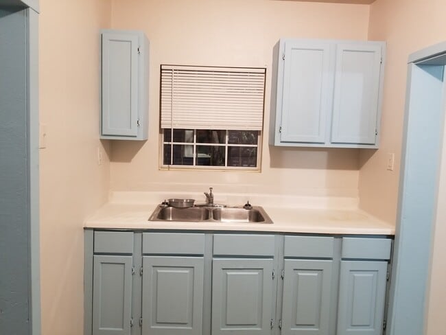 318 Hollenbeck Ave, Unit 2, Unit 2