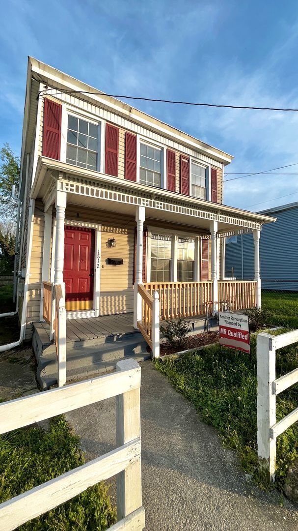 property at 1812 Everett St