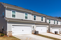 Residences on Papermill in Lawrenceville, GA - Foto de edificio - Building Photo