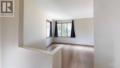 1907-196A 6a Ave N in Lethbridge, AB - Building Photo - Building Photo