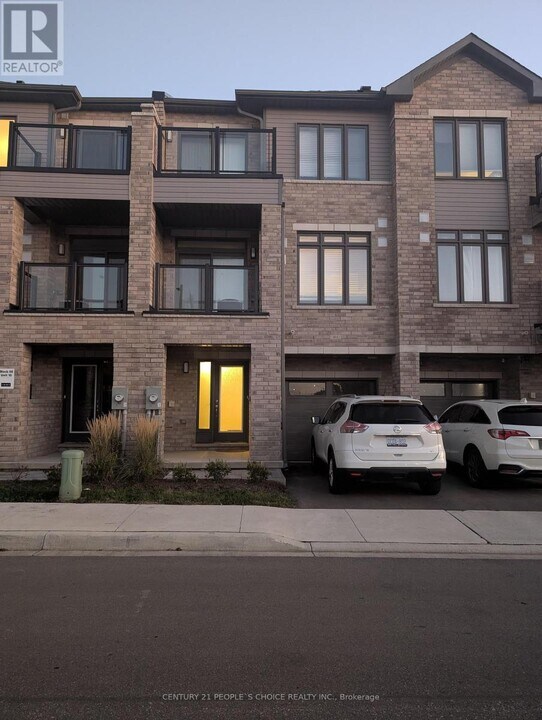 585 Colborne St in Brantford, ON - Building Photo