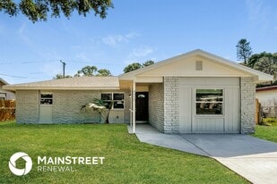 9537 Groveland St in Seminole, FL - Building Photo