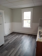 1 Walnut St in Manchester, CT - Foto de edificio - Building Photo