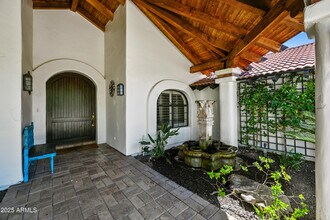 5541 E Crocus Dr in Scottsdale, AZ - Building Photo - Building Photo