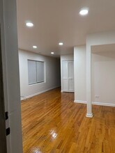 2840 W Flournoy St, Unit 2 in Chicago, IL - Building Photo - Building Photo