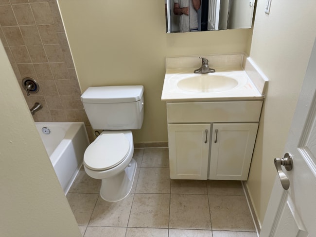 6493 Frenchmens Dr in Alexandria, VA - Building Photo - Building Photo