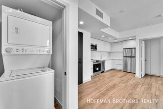 1240 Magnolia Ave, Unit 212 in Los Angeles, CA - Building Photo - Building Photo