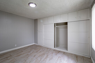 San Antonio Apartments in Ontario, CA - Building Photo - Interior Photo