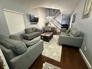 689 Shannon Dr in Romeoville, IL - Building Photo - Building Photo