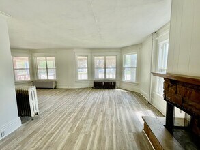 635 Jackson St in Oshkosh, WI - Building Photo - Building Photo