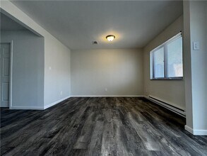 314 Saracino Dr in Maybrook, NY - Building Photo - Building Photo