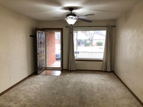 320 Mimosa Dr in Norman, OK - Building Photo - Building Photo