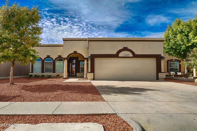 11265 Acoma St in El Paso, TX - Building Photo - Building Photo
