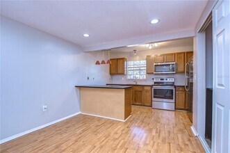 14416 Reuter Strasse Cir in Tampa, FL - Building Photo - Building Photo