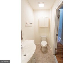 924 Pine St in Philadelphia, PA - Building Photo - Building Photo