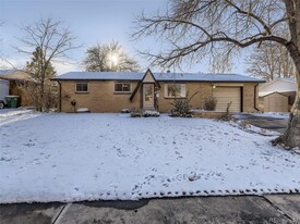 12456 E Alaska Pl in Aurora, CO - Building Photo