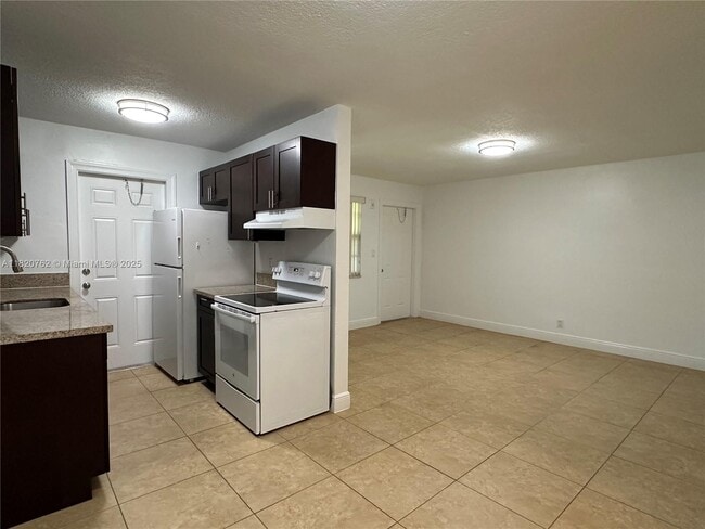 2900 NE 17th Ave