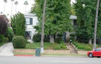 1306 N Brand Blvd in Glendale, CA - Building Photo - Building Photo