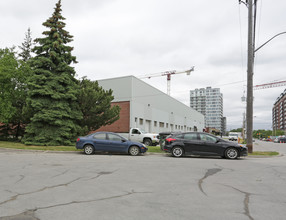 Express Condos in Toronto, ON - Building Photo - Building Photo