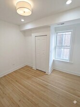 1945 W Augusta Blvd in Chicago, IL - Building Photo - Building Photo