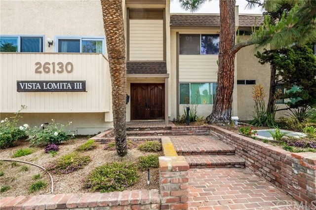 26130 Narbonne Ave-Unit -105 in Lomita, CA - Foto de edificio