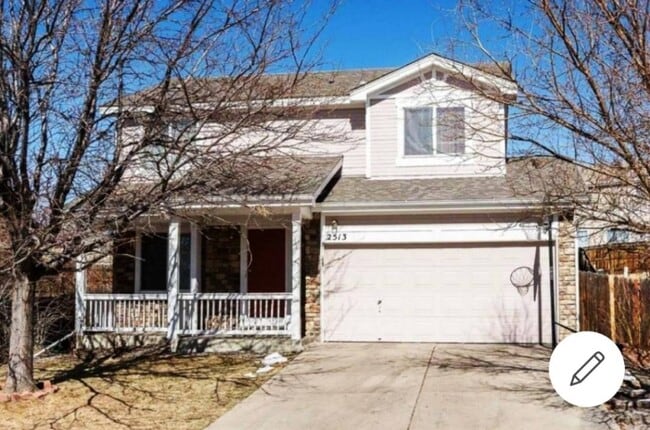property at 2513 S Genoa St