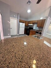 8340 NW 51st St in Lauderhill, FL - Building Photo - Building Photo